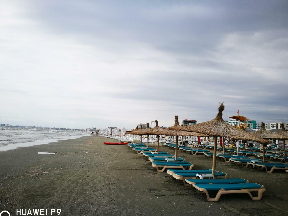 Luxury Studio 42 De Silva Mamaia Kültér fotó