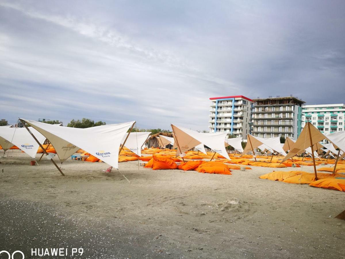 Luxury Studio 42 De Silva Mamaia Kültér fotó