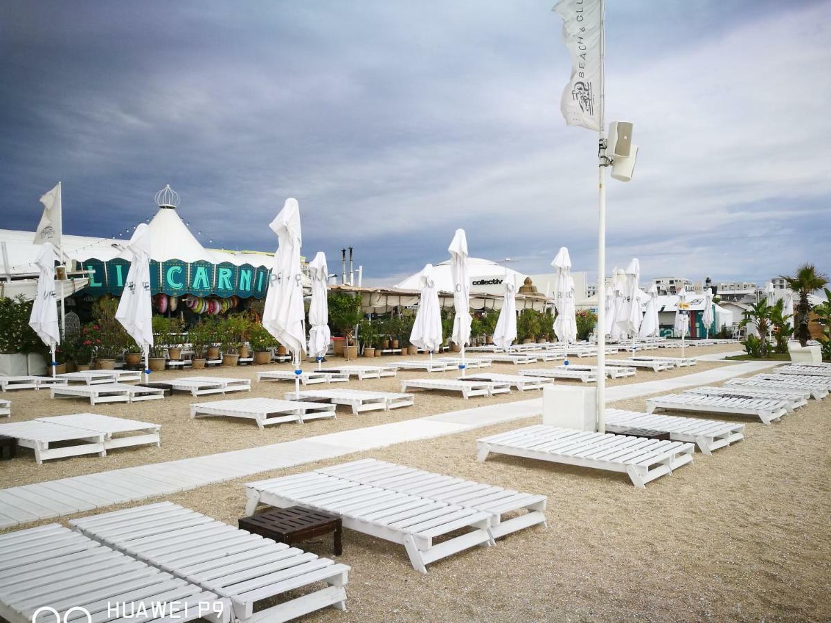 Luxury Studio 42 De Silva Mamaia Kültér fotó